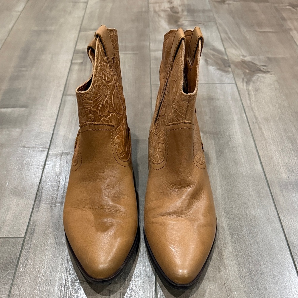 Lucky Brand Tan Embossed Leather Western Ankle Boots - Picture 4 of 4